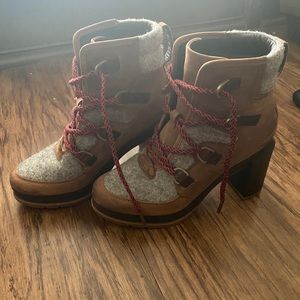SOREL Blake Lace Bootie